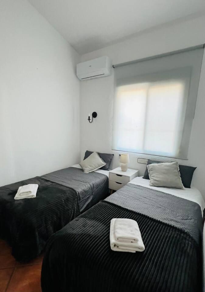 Relaxdiversion En Villa Piscina Bbq Y Cocina Ext กัลเป ภายนอก รูปภาพ